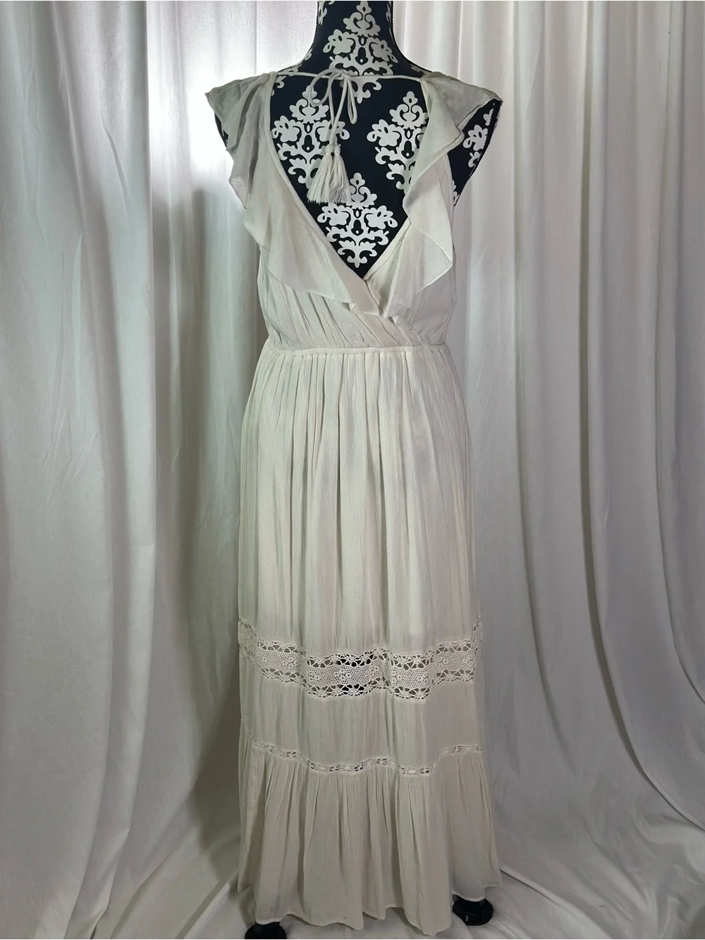 Mossimo Supply Co. Ivory Lace-Trim Maxi Dress NWOT - Picture 6 of 8